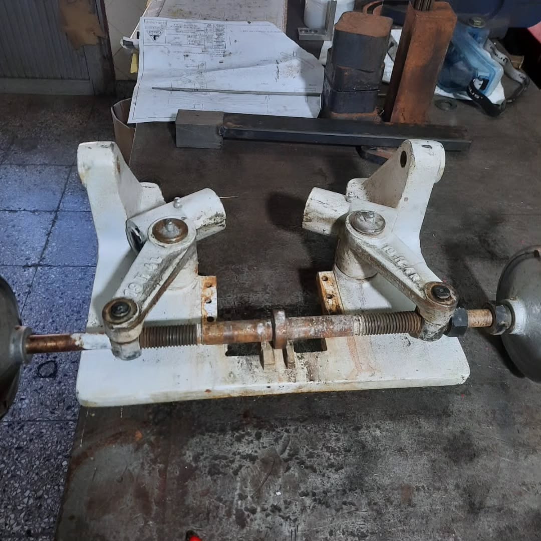 Fabricación de bujes y ejes antes de la reparación